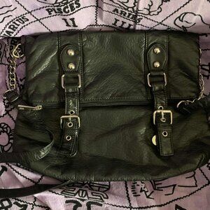 2020 CANDIES Black Folded Messenger Bag Purse Silvertone Hardwear Faux Leather